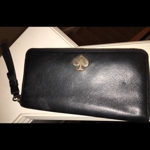 Black Kate Spade wallet